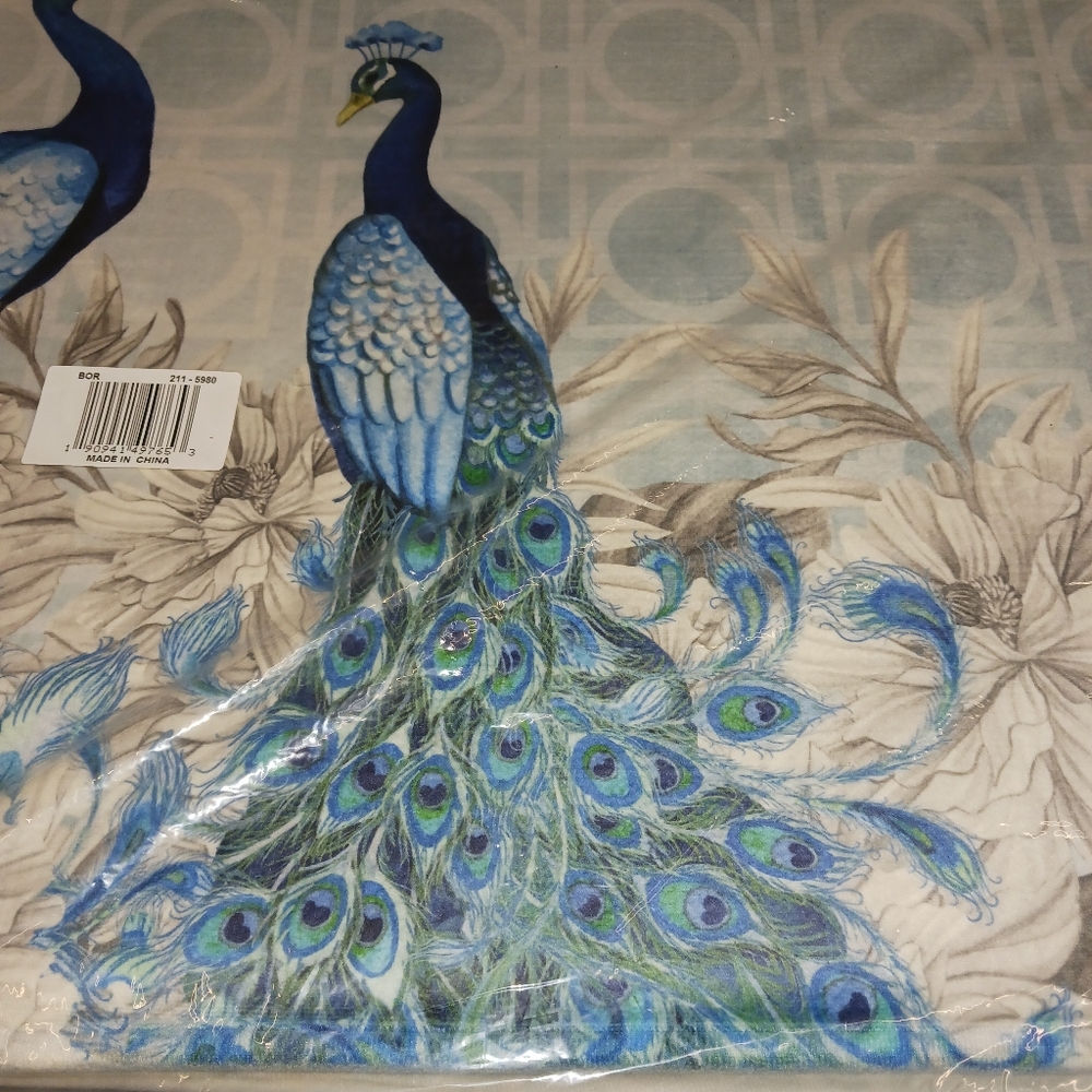 Peacock Bath Rug - Picture 8 of 11
